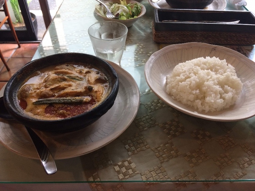 池袋のカレーが旨い洋食屋バロッサ